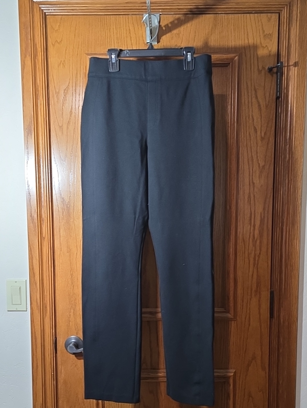 SPANX Black Straight-Leg Pull-On Pants